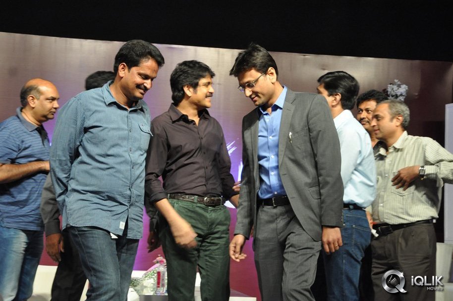 Nagarjuna-Meets-Docomo-Manam-Contest-Winners